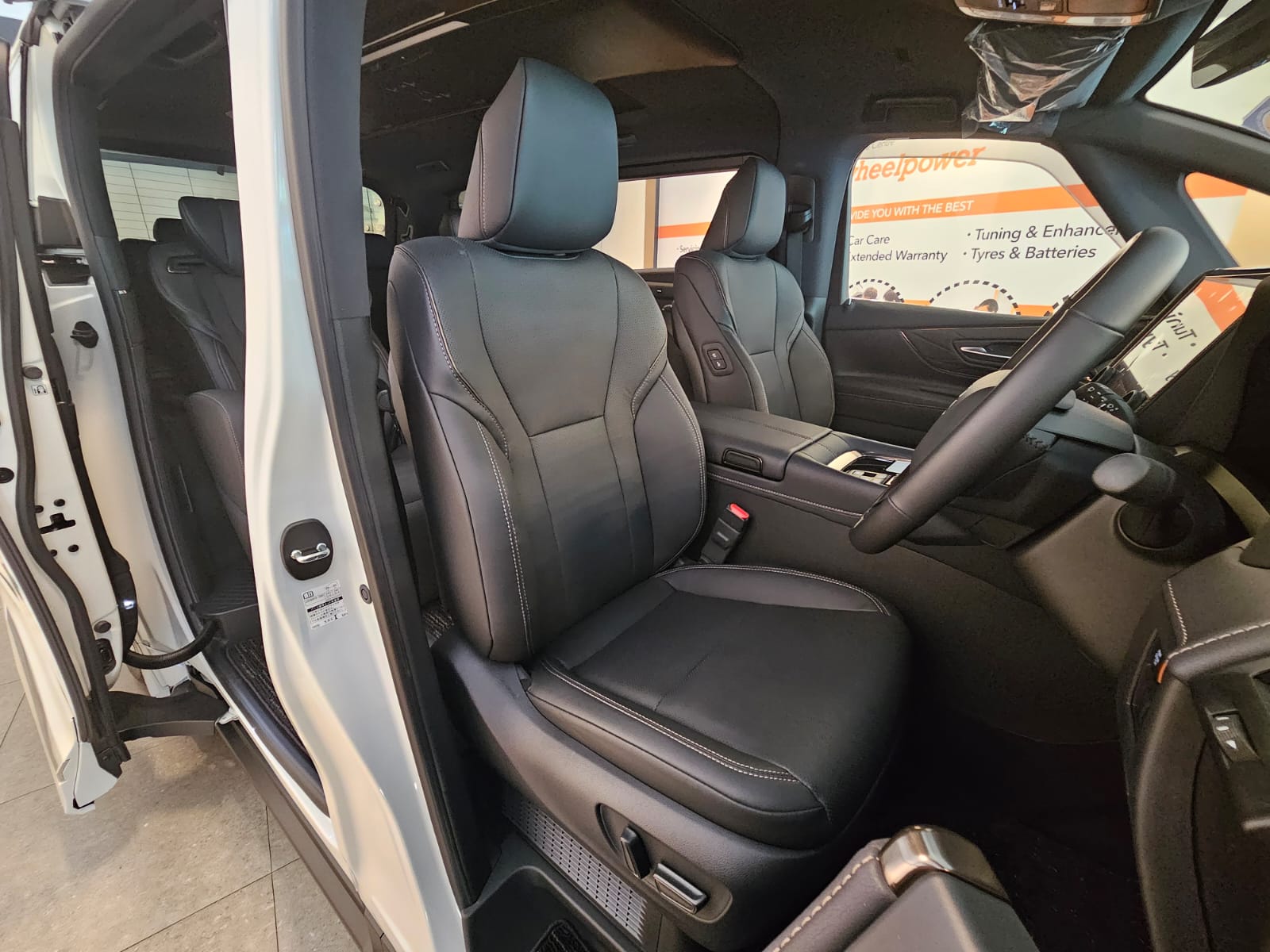 Toyota Alphard 2.5Z Hybrid