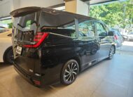 TOYOTA NOAH 1.8 SZ HYBRID