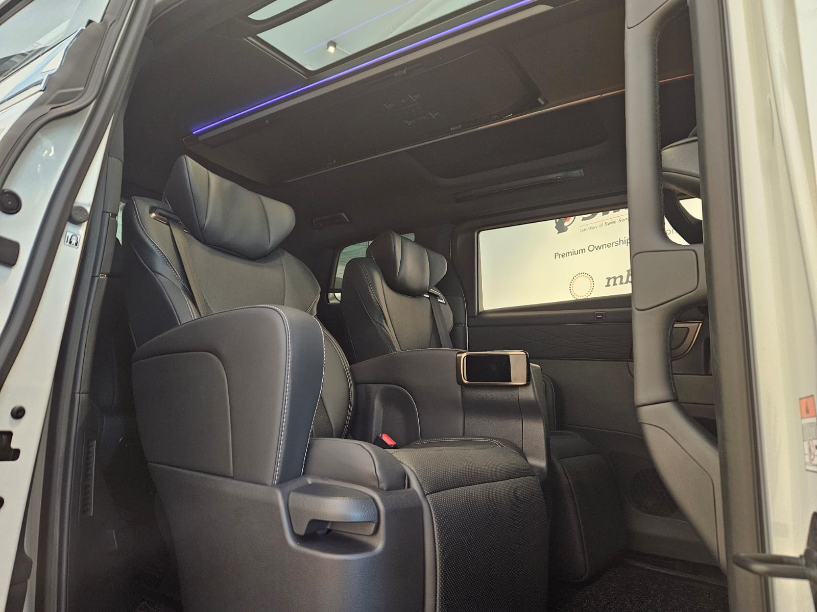 Toyota Alphard 2.5Z Hybrid