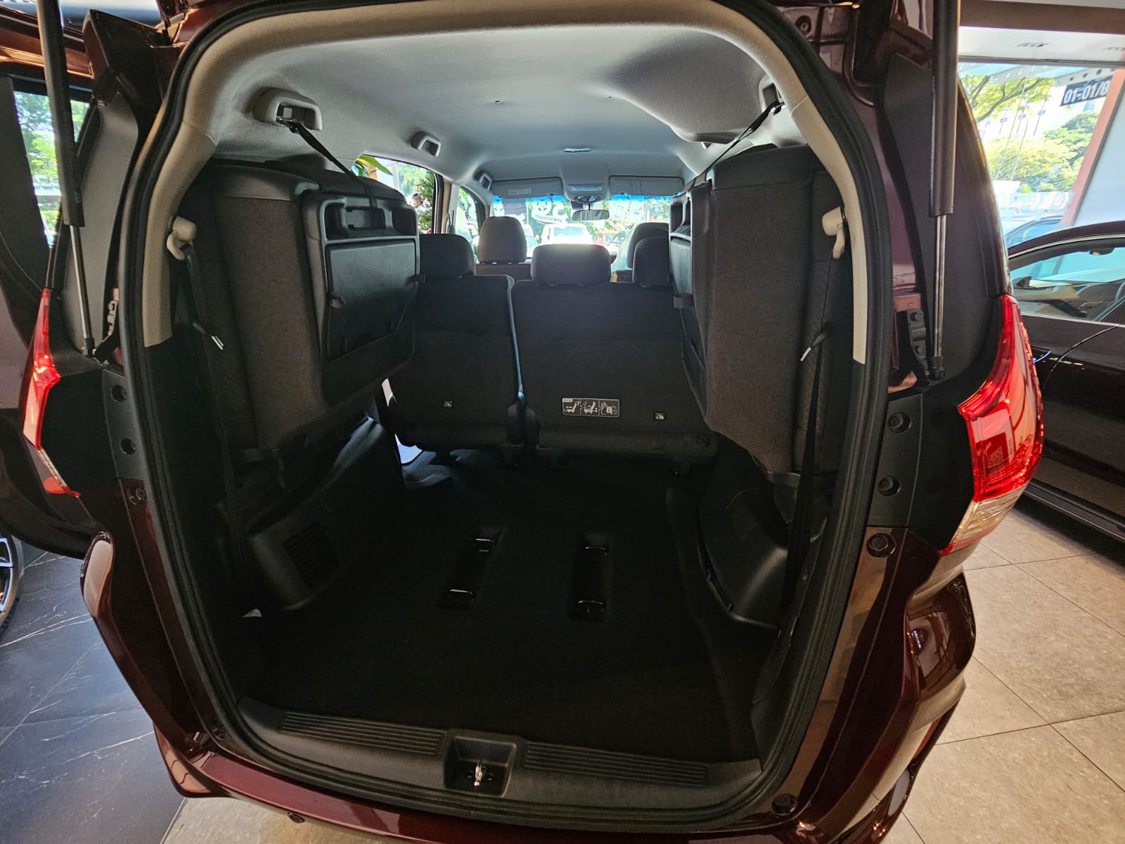 HONDA FREED HYBRID G 7-SEATER