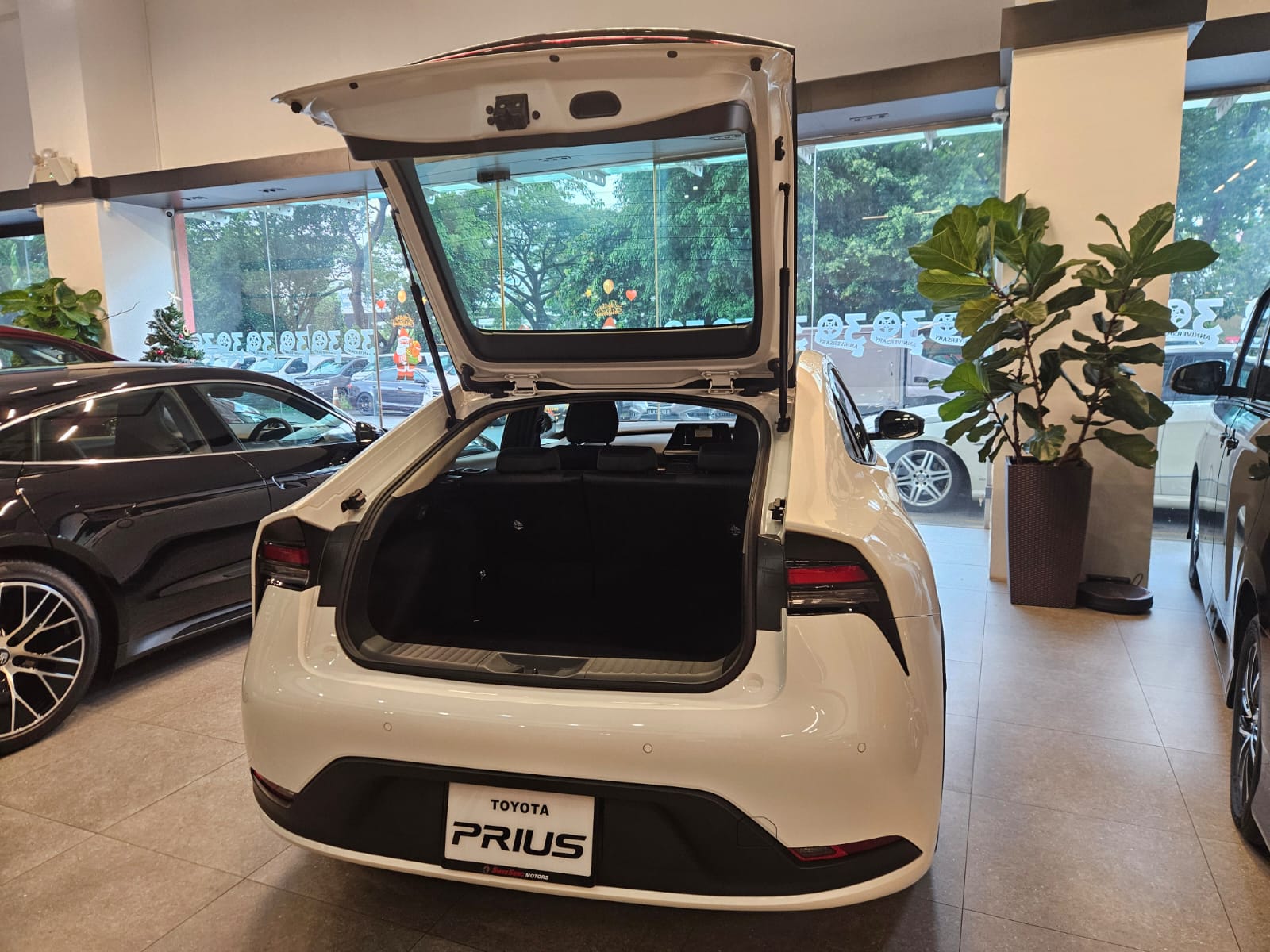 TOYOTA PRIUS X HYBRID 1.8A