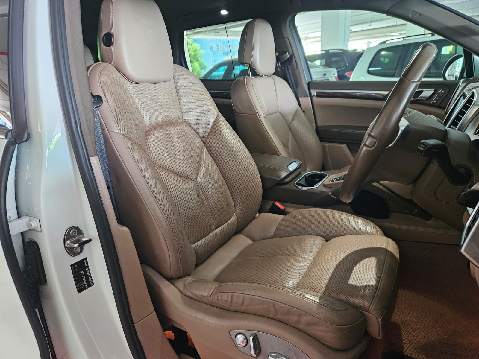 PORSCHE CAYENNE HYBRID S