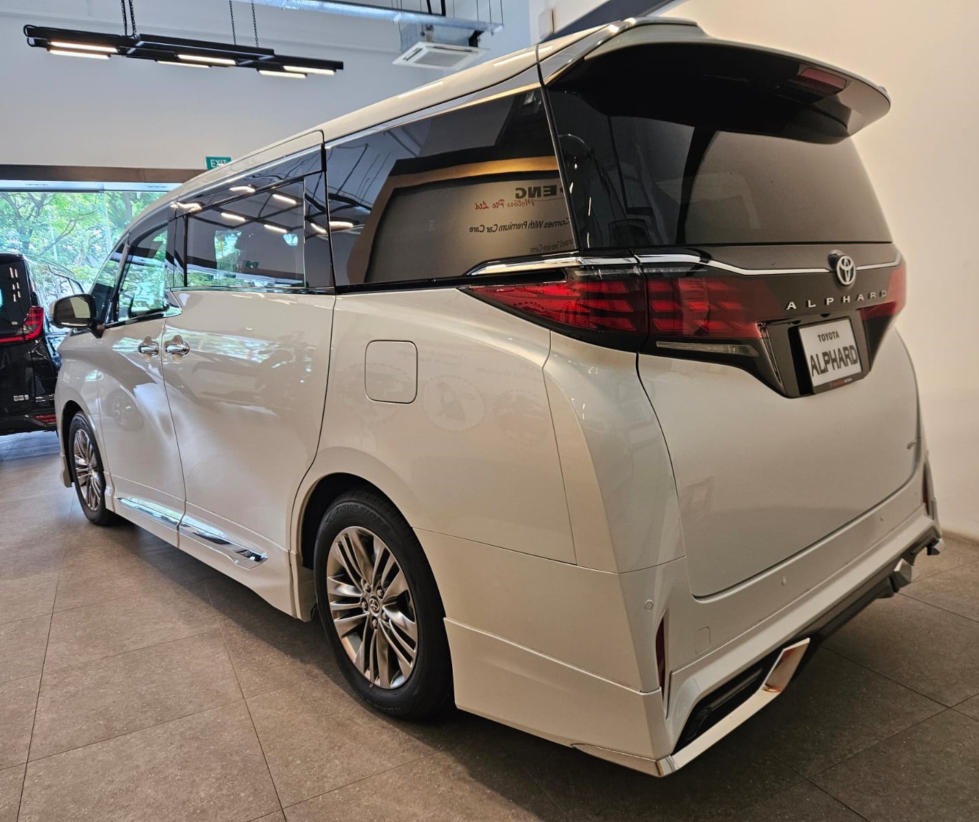 Toyota Alphard 2.5Z Hybrid