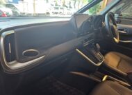 TOYOTA NOAH 1.8 SZ HYBRID