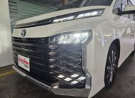 TOYOTA VOXY 1.8 SZ HYBRID