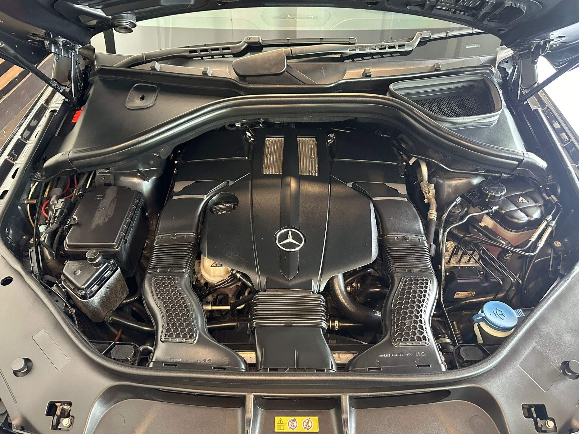 Mercedes-Benz GLS-Class GLS400 4MATIC Sunroof (10-Year COE)