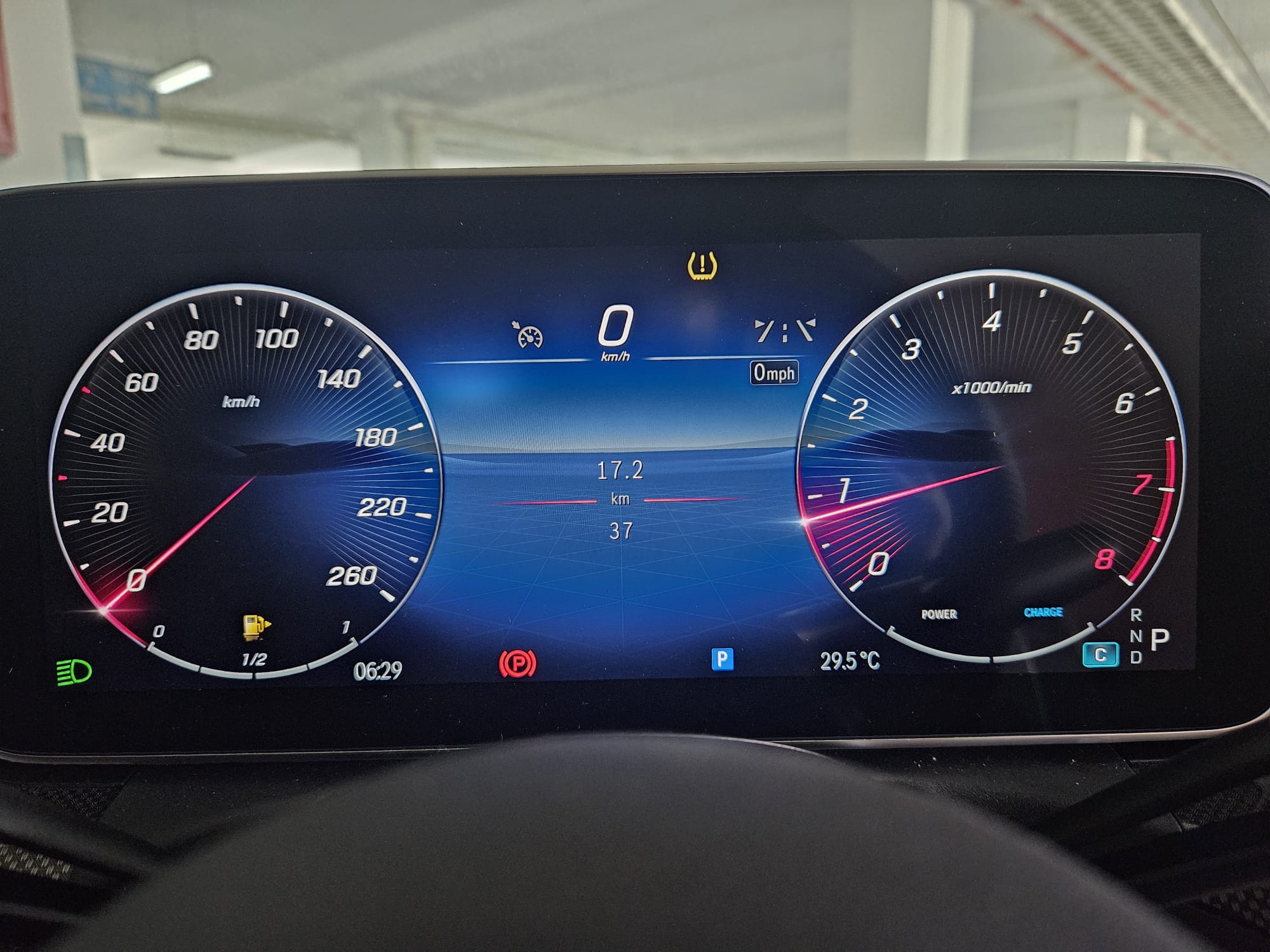 MERCEDES BENZ C200 AMG LINE M-HYBRID