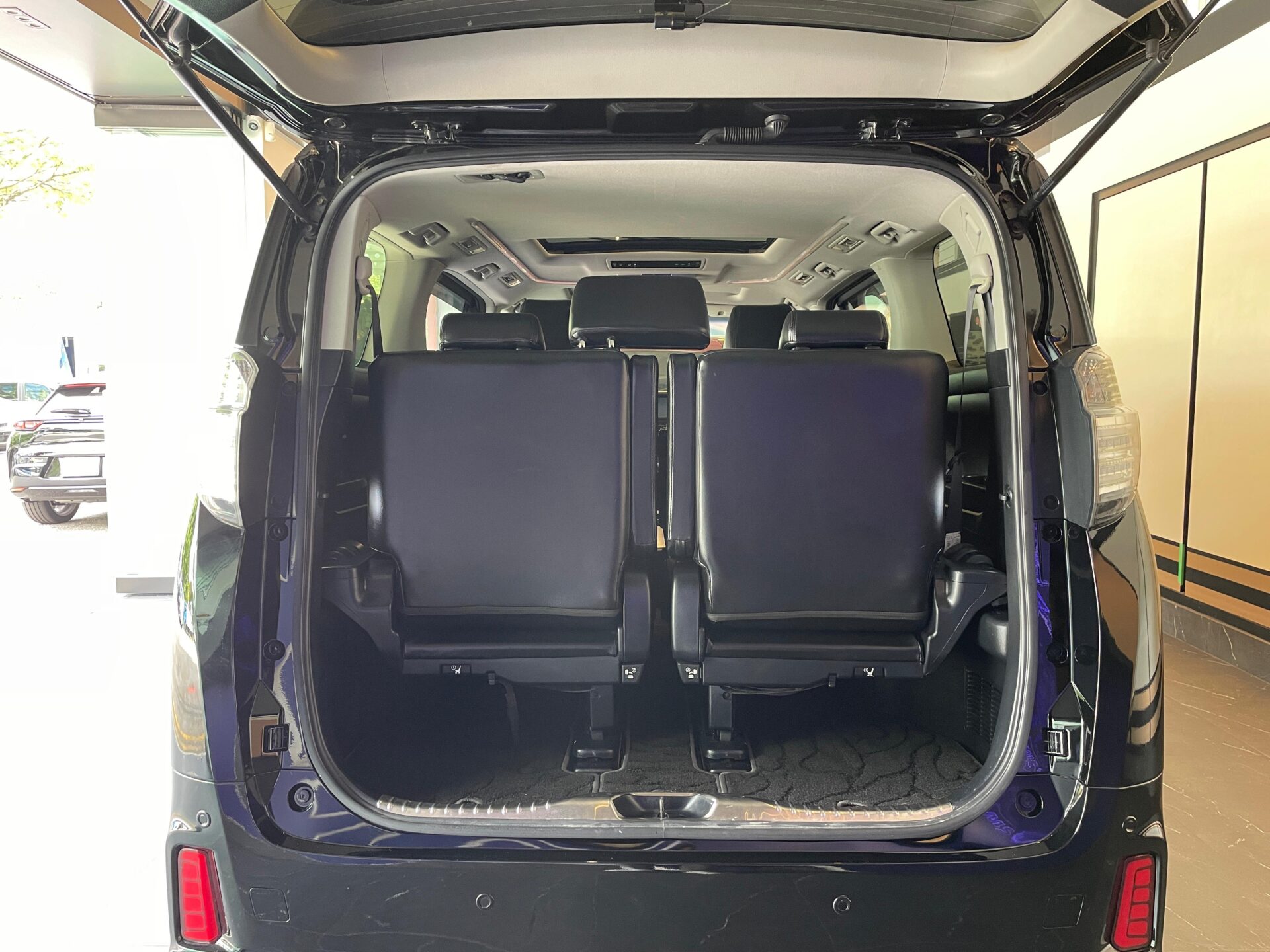 TOYOTA VELLFIRE 2.5A Z MOONROOF